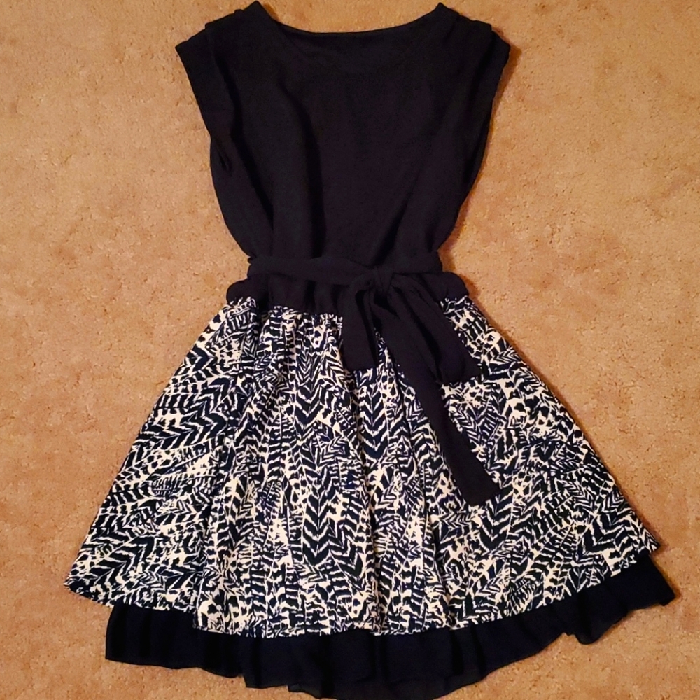 ⭐️ 3/$15 ⭐️ Cute navy blue dress